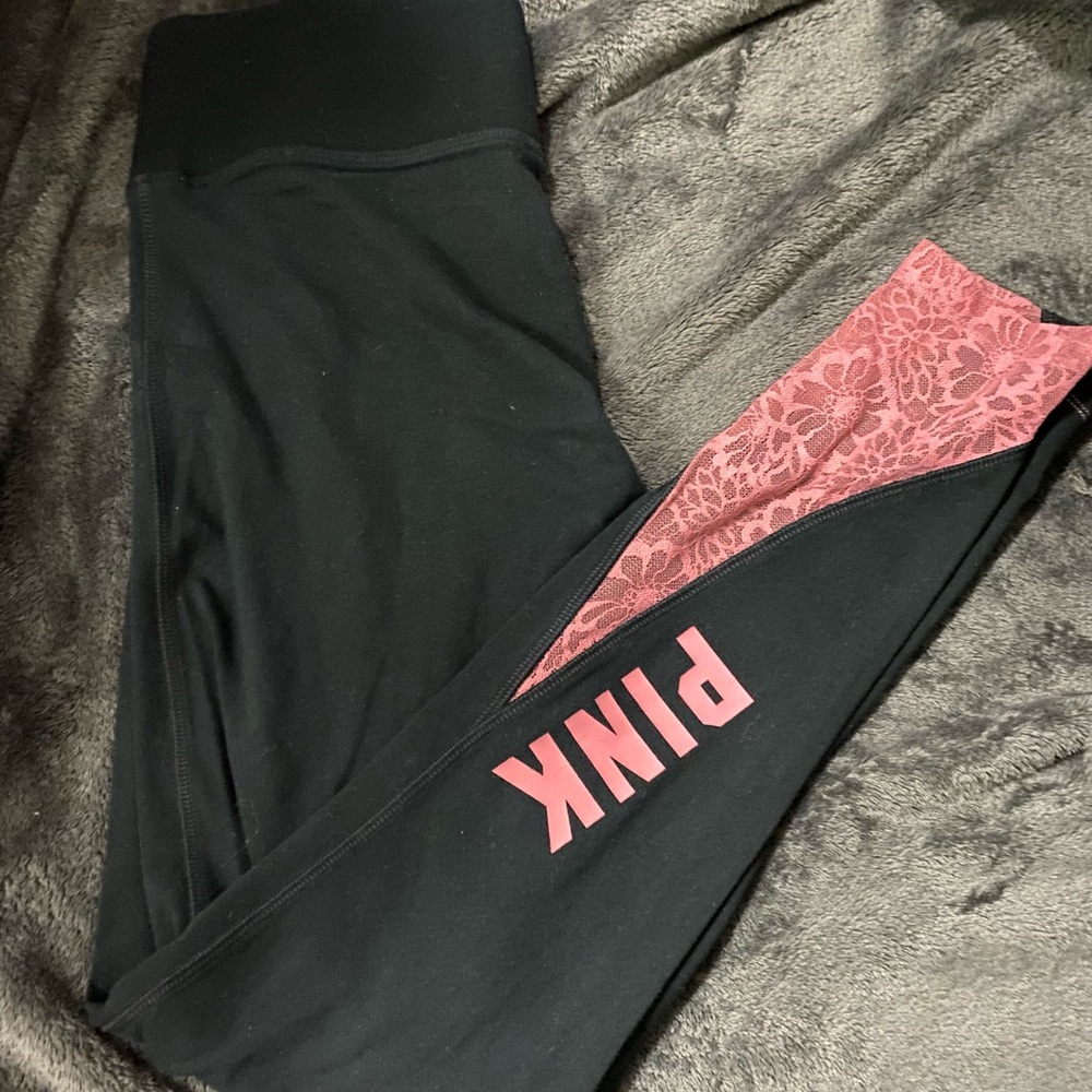 Pink cotton leggings with lace